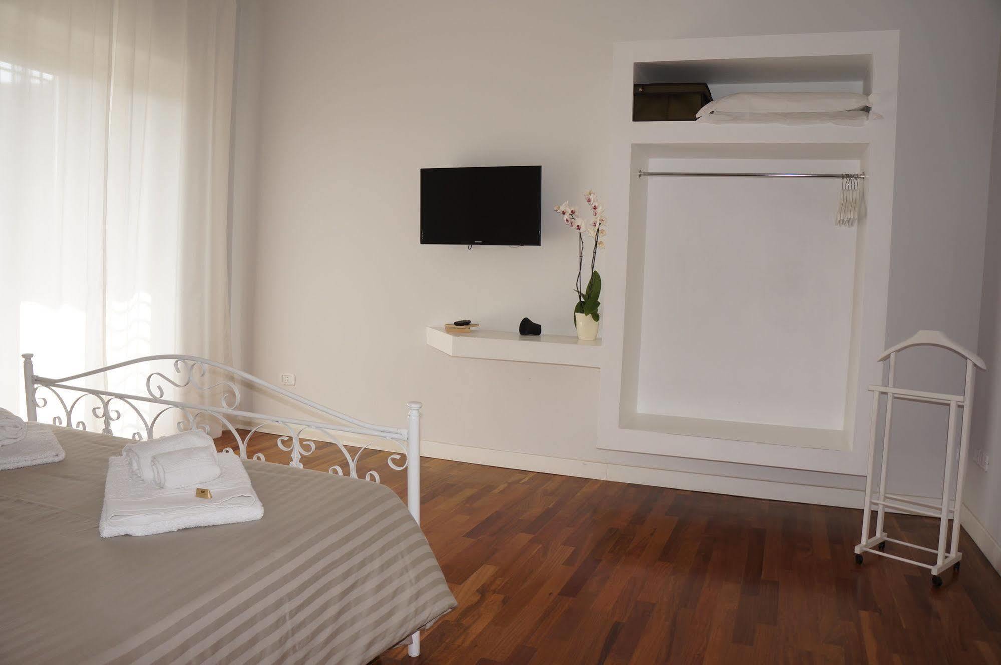 Lullymia Bed & Breakfast Crotone Dış mekan fotoğraf